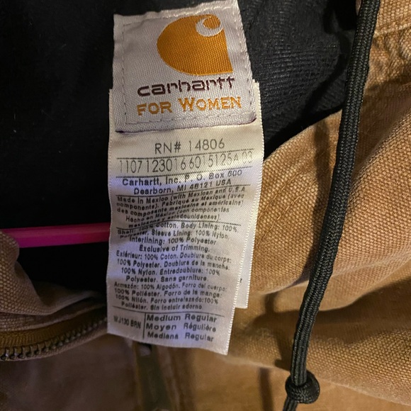 Carhartt women’s medium jacket - Picture 8 of 11